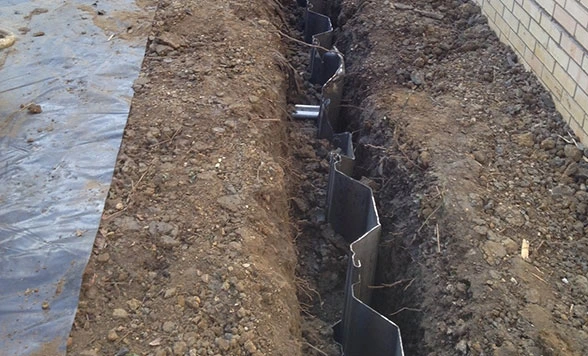 Root Barrier Installation in Farmersville Springs, TX
